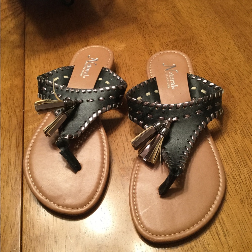 Natural Reflection tassel sandals